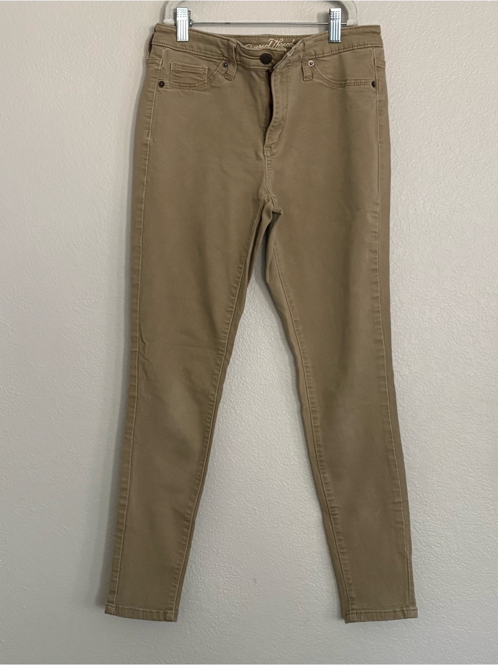 Universal Thread Skinny Jeans in Khaki Tan